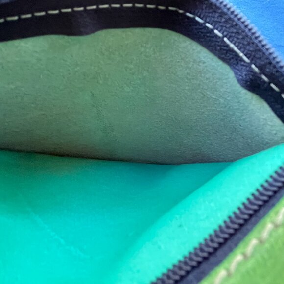 Dooney & Bourke Vintage Alto Pyramid Italy Rare Green Sling Backpack Bag - Picture 13 of 14